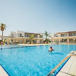 трехкомнатные в жилом комплексе Caesar D4 Flat13 *